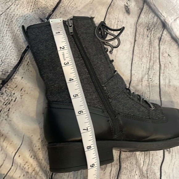 UNR8ED Alexis Black Grey  Side Zipper Combat Boots New Women’s Size 11 - Picture 13 of 13